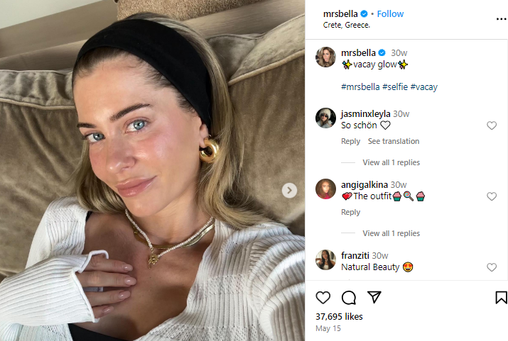 Mrs Bella Freund, Kinder, Vermögen, Größe, Eltern, Alter, Partner